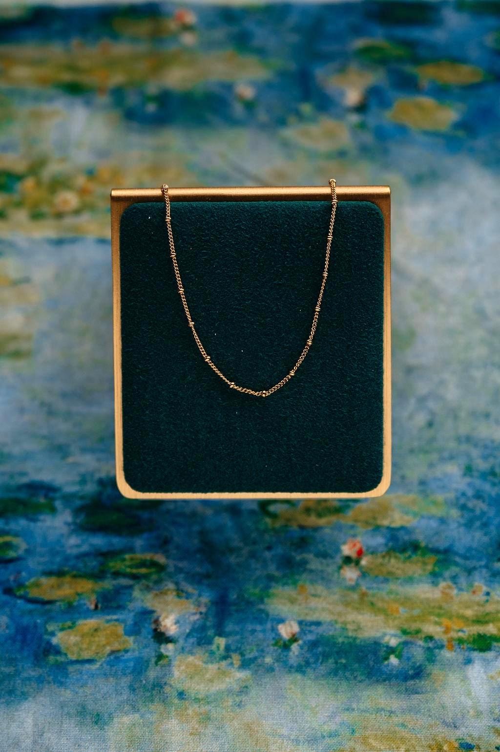 Gold Satellite Chain